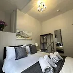 City Guesthouse